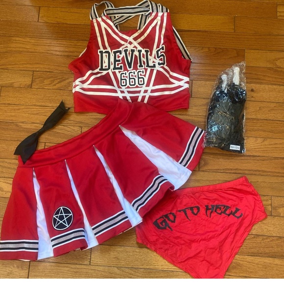 Dolls kill Devil cheerleader costume - Picture 2 of 10